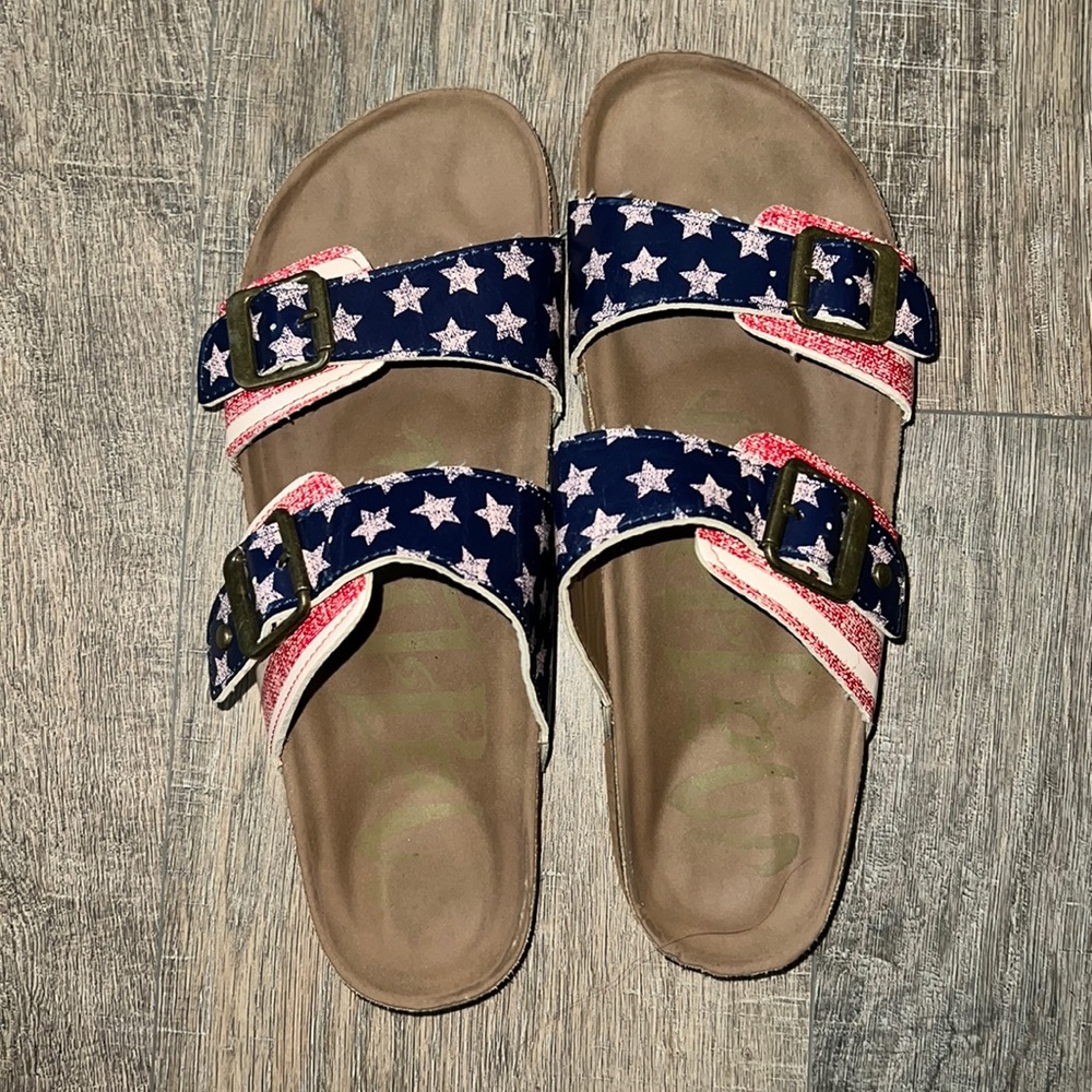 American flag sandals size 8